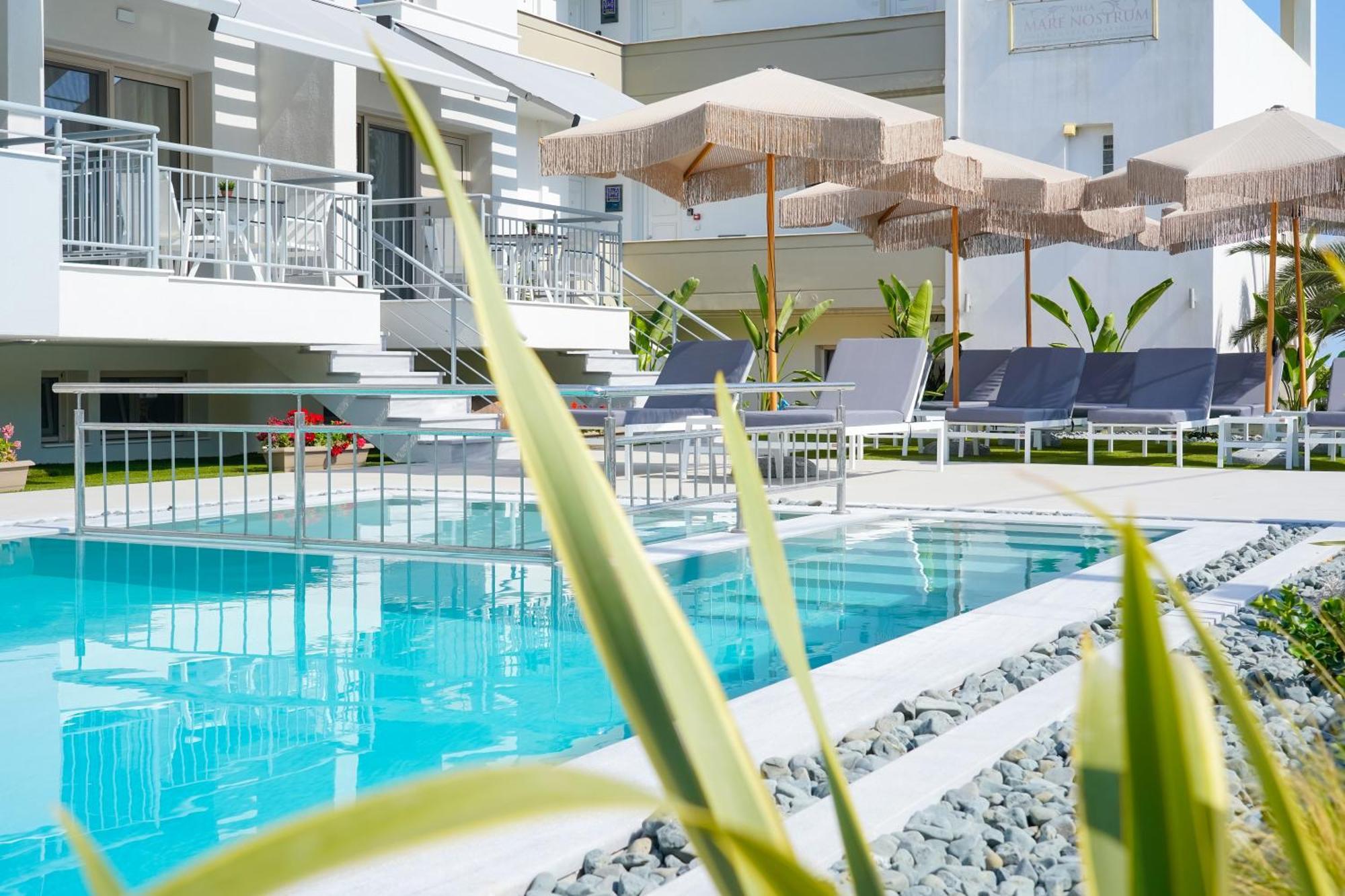 Sourinis Luxury Suites Limenaria  Extérieur photo