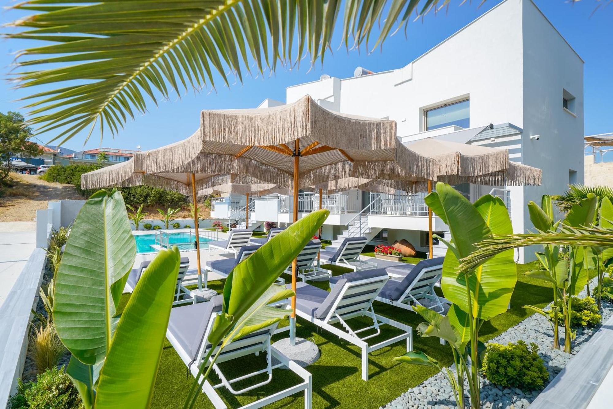 Sourinis Luxury Suites Limenaria  Extérieur photo